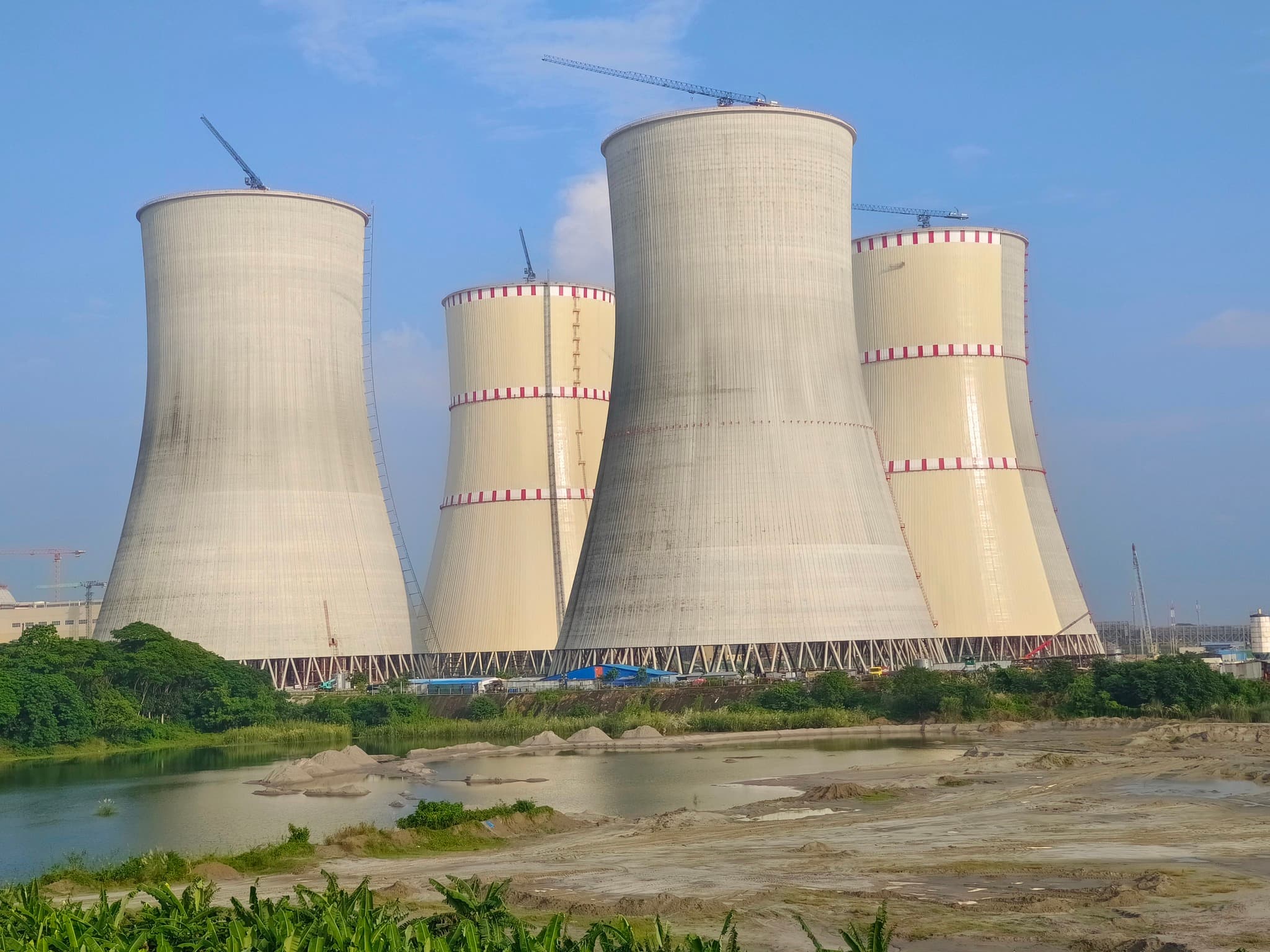 পারমাণবিক বিদ্যুৎ যুগে বাংলাদেশ: চ্যালেঞ্জ ও নতুন দিগন্তের হাতছানি
